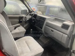 Volkswagen Transporter 2005 Red