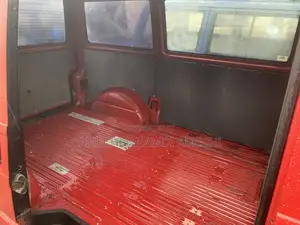 Volkswagen Transporter 2005 Red