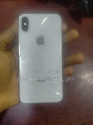 Apple iPhone X 64 GB Silver