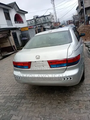 Honda Accord 2005 Silver