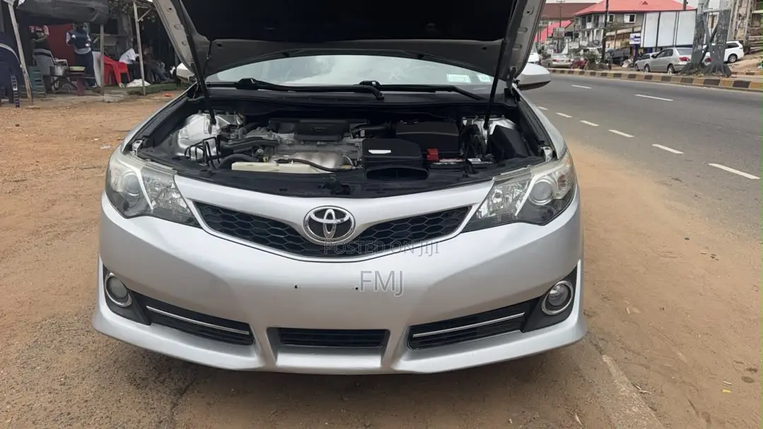 Toyota Camry 2013 Gray