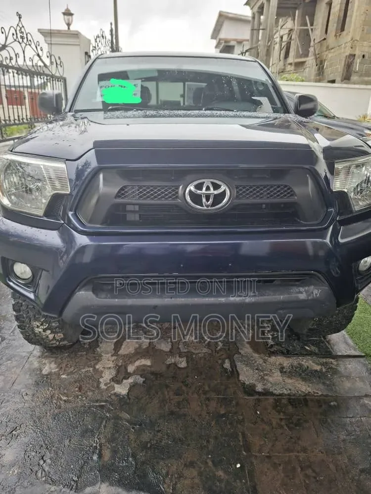 Toyota Tacoma 2013 Blue