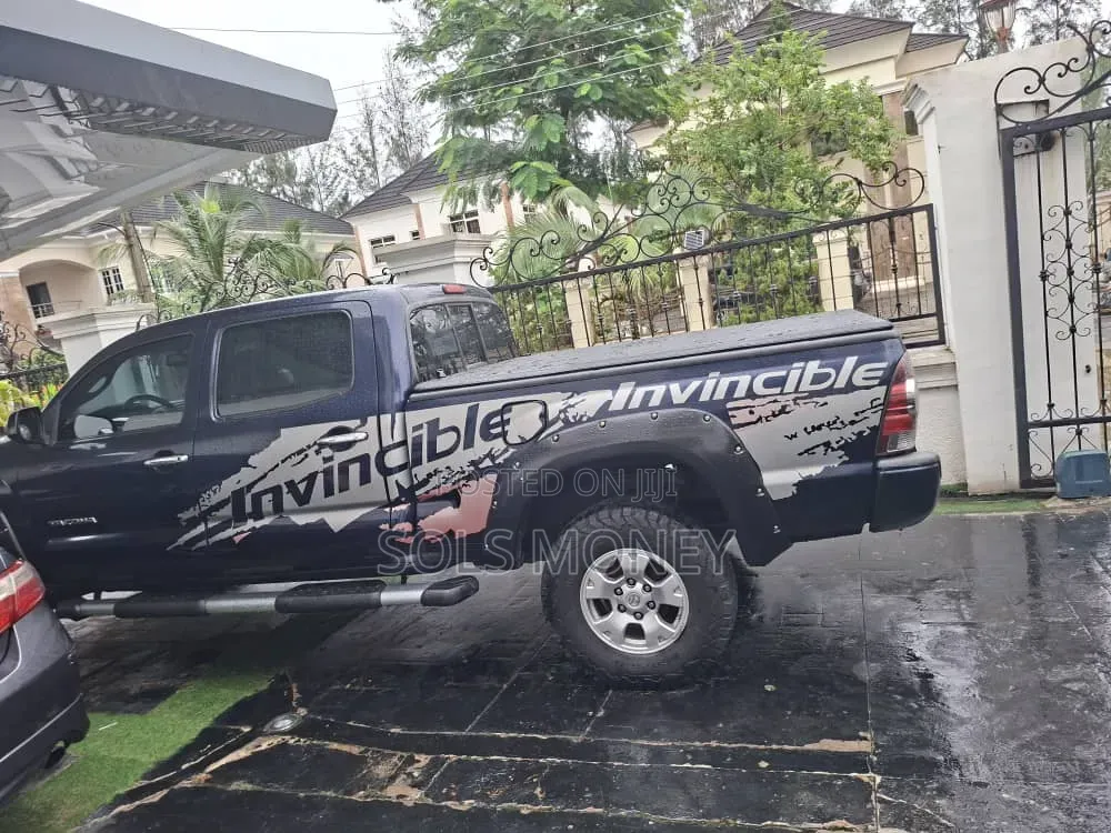 Toyota Tacoma 2013 Blue