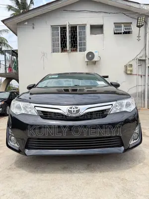 Toyota Camry XLE 4dr Sedan (2.5L 4cyl 6A) 2012 Black