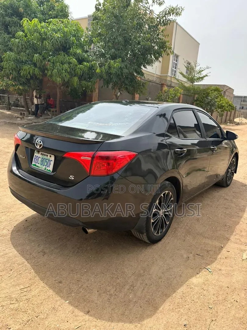 Toyota Corolla 2014 Black