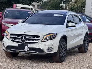 Mercedes-Benz GLA 250 2017 White