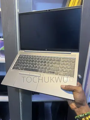 Laptop HP ZBook Firefly G8 16GB Intel Core i7 SSD 256GB
