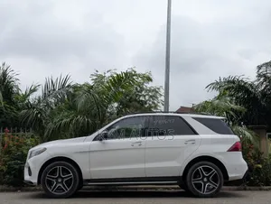 Mercedes-Benz GLE-Class 2016 White