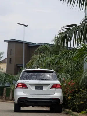 Mercedes-Benz GLE-Class 2016 White