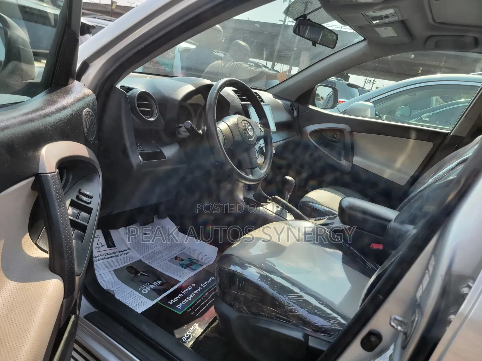 Toyota RAV4 2011 Silver