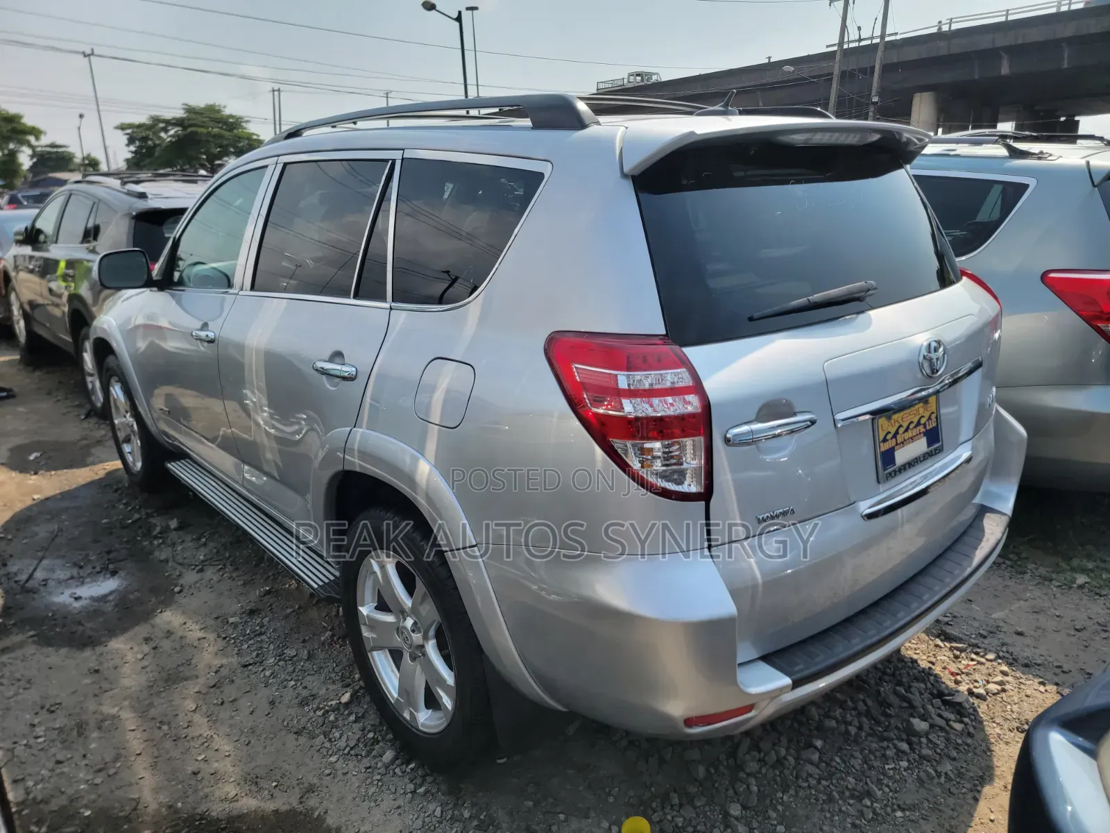 Toyota RAV4 2011 Silver