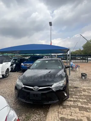Toyota Camry SE 4dr Sedan (2.5L 4cyl 6A) 2015 Black