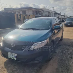 Toyota Corolla 2010 Green
