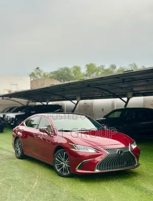 Lexus ES 2022 Red