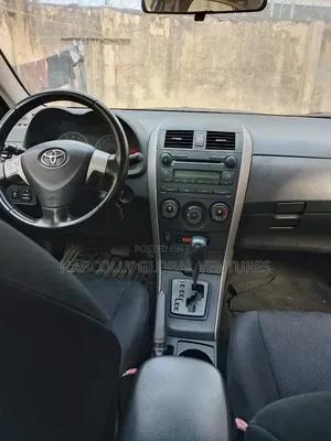 Toyota Corolla 2010 Gray