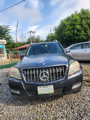 Mercedes-Benz GLK-Class 2010 Gray