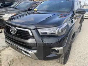 Toyota Hilux 2023 Black