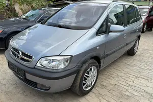 Opel Zafira 2004 Blue