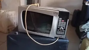 Microwave Oven