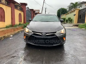 Toyota Camry 2015