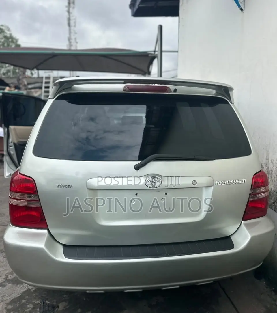 Toyota Highlander 2003 Silver