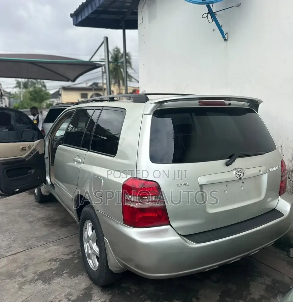 Toyota Highlander 2003 Silver
