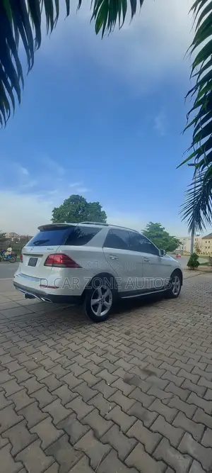 Mercedes-Benz GLE-Class 2017 Black