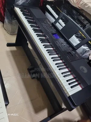 Yamaha DGX-660