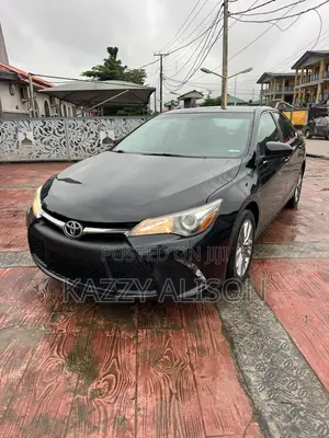 Toyota Camry SE w/Special Edition Pkg (2.5L 4cyl 6A) 2016 Black