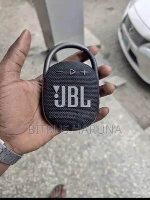 JBL Clip 4