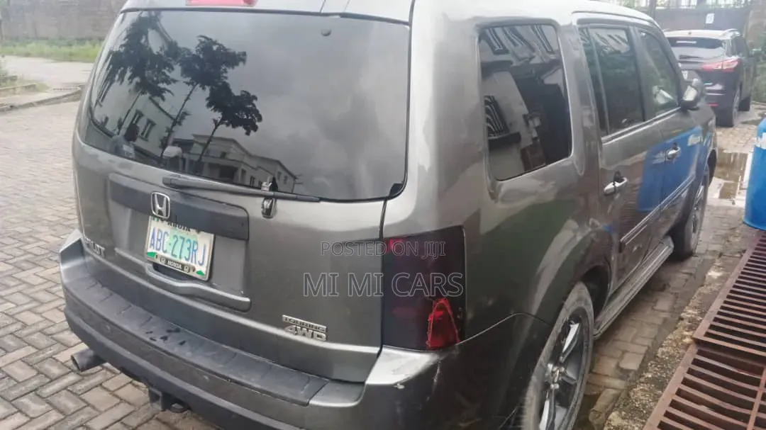 Honda Pilot 2010 Gray