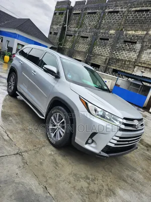 Toyota Highlander 2018 Silver
