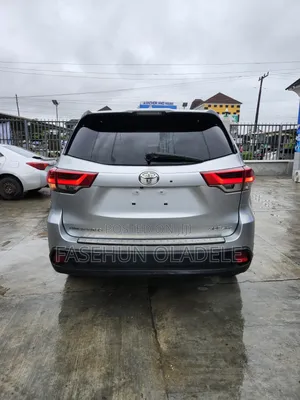 Toyota Highlander 2018 Silver