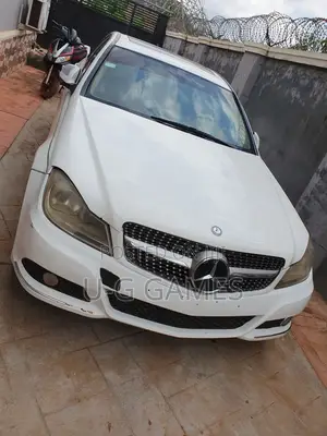 Mercedes-Benz C300 Luxury Sedan RWD (3.0L 6cyl 7A) 2008 White