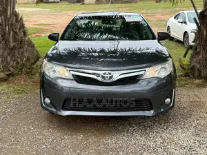 Toyota Camry LE 4dr Sedan (2.5L 4cyl 6A) 2013 Gray