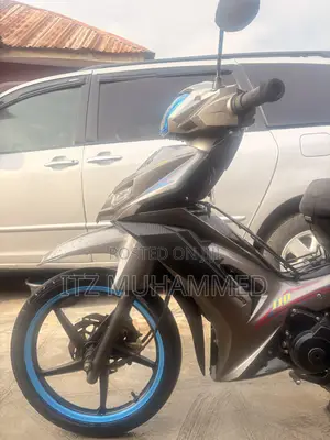 TVS Neo NX 2023 Silver