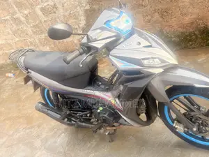 TVS Neo NX 2023 Silver