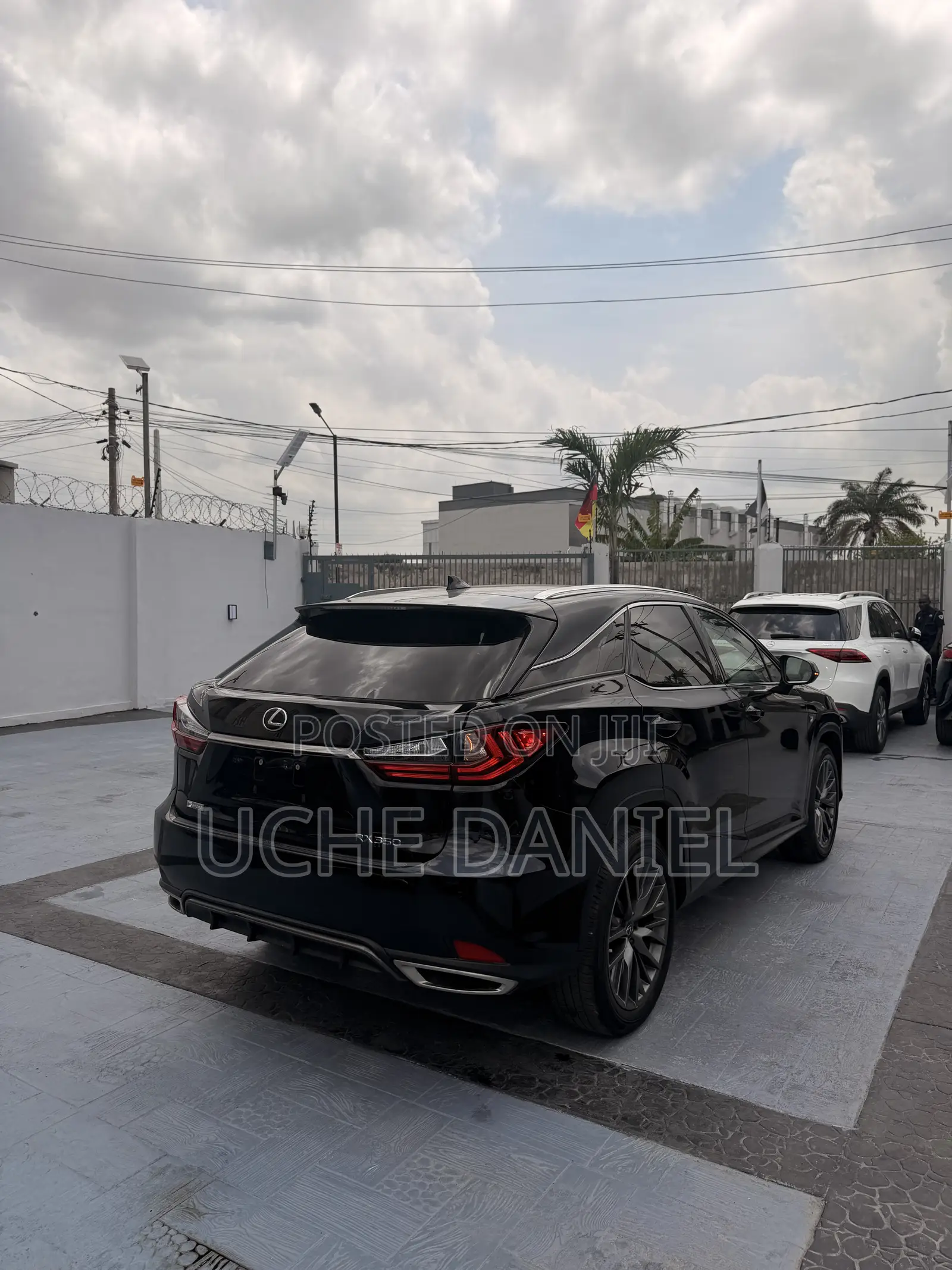 Lexus RX 2022 Black