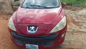 Peugeot 308 2010 Red