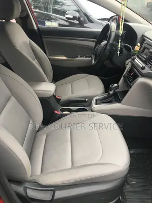 Hyundai Elantra 2017 Red