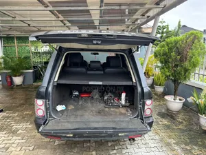 Land Rover Range Rover Vogue 2011 Black