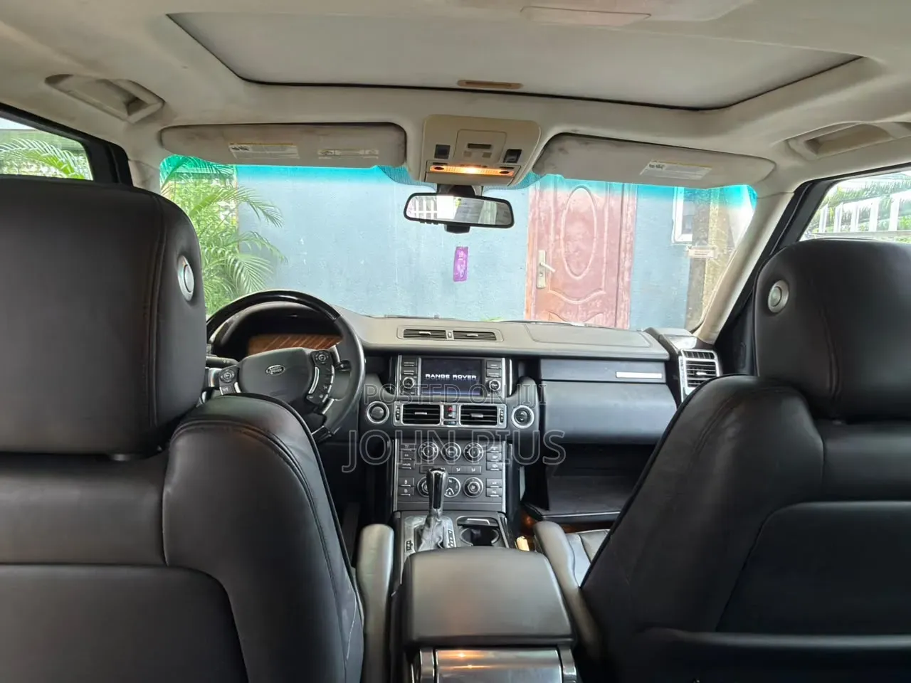Land Rover Range Rover Vogue 2011 Black