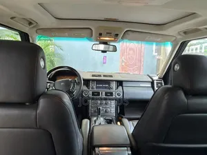 Land Rover Range Rover Vogue 2011 Black
