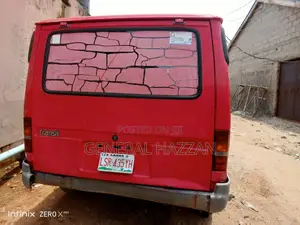 Ford Transit 2002 Red