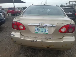 Toyota Corolla 2005 Gold