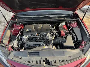 Toyota Camry SE FWD (2.5L 4cyl 8AM) 2018 Red