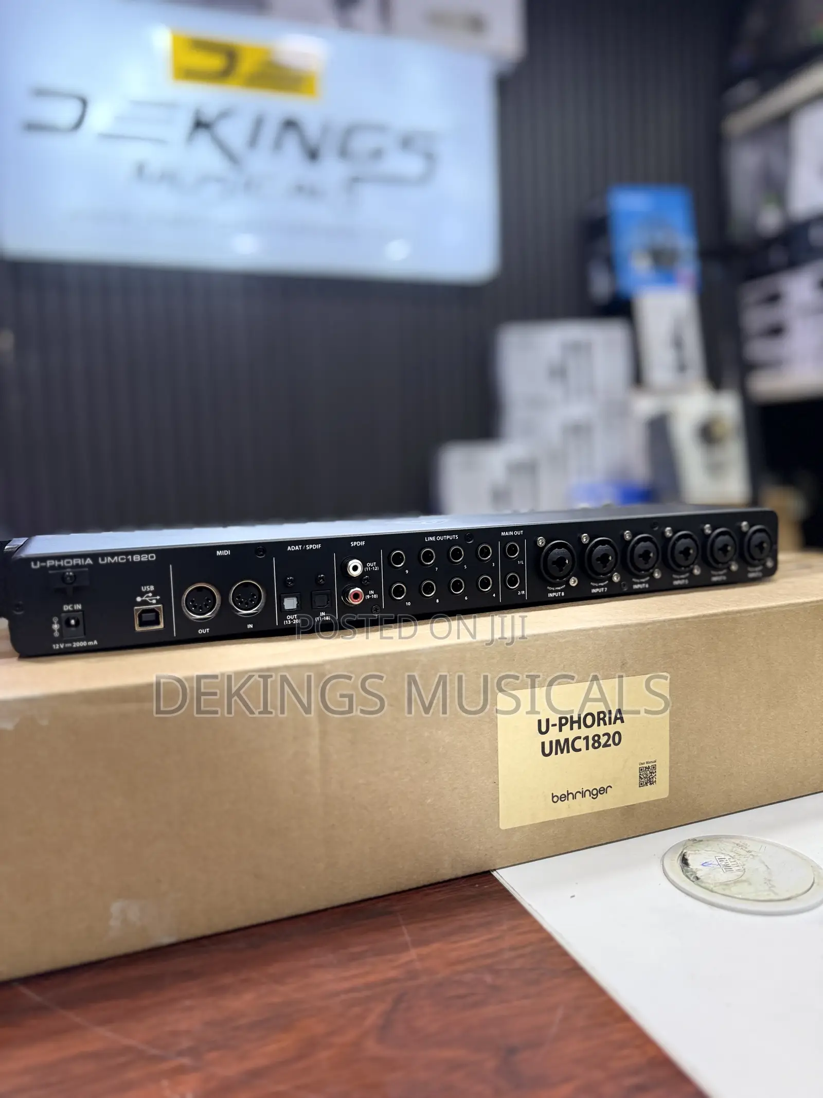 Behringer U-Phoria Umc1820 Audio Interface With 18 Input and 20 Output