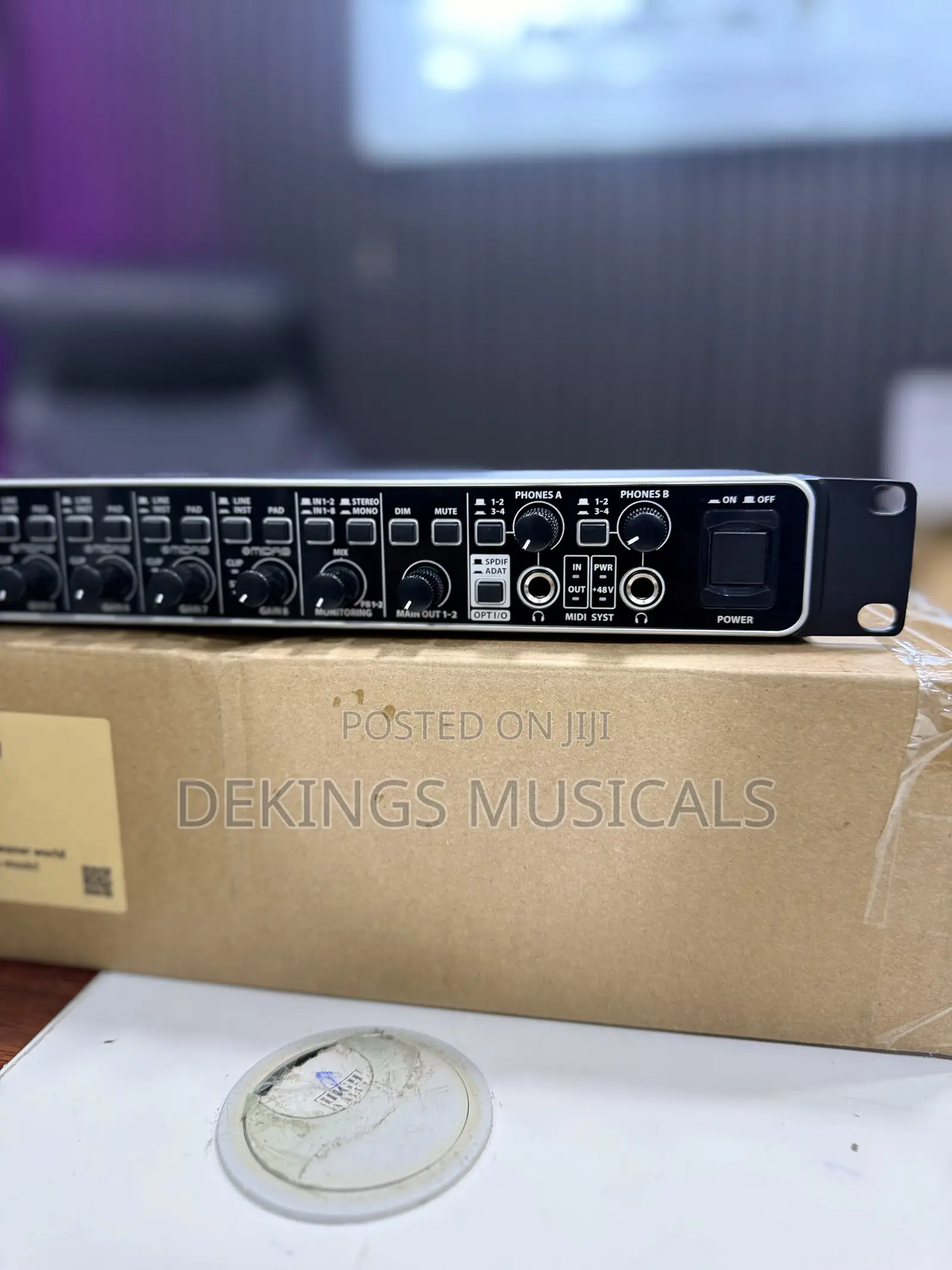 Behringer U-Phoria Umc1820 Audio Interface With 18 Input and 20 Output