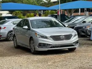Hyundai Sonata Sport 4dr Sedan (2.4L 4cyl 6A) 2015 Silver
