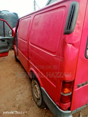 Ford Transit 2002 Red